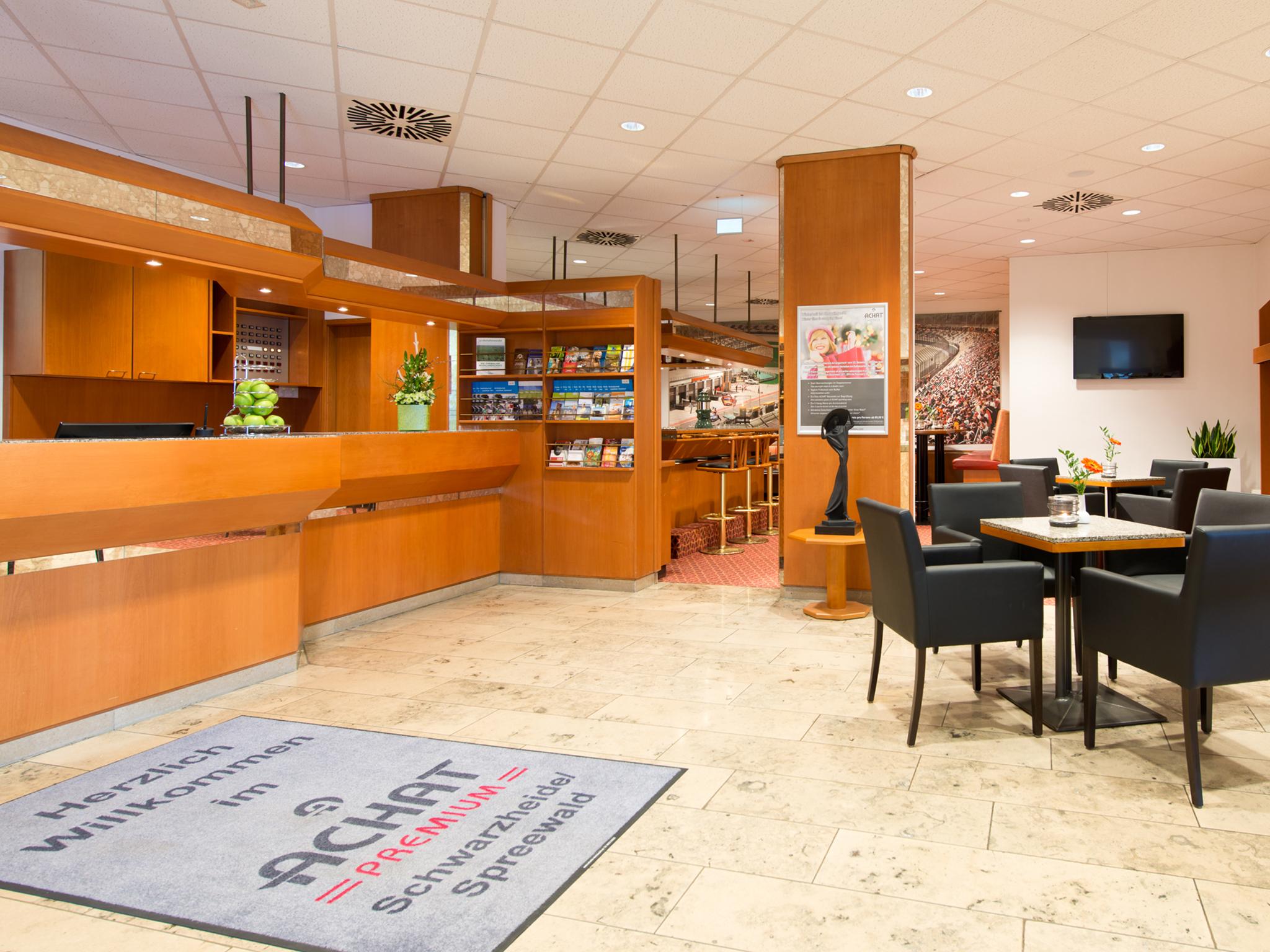 Achat Hotel Schwarzheide Lausitz Ngoại thất bức ảnh