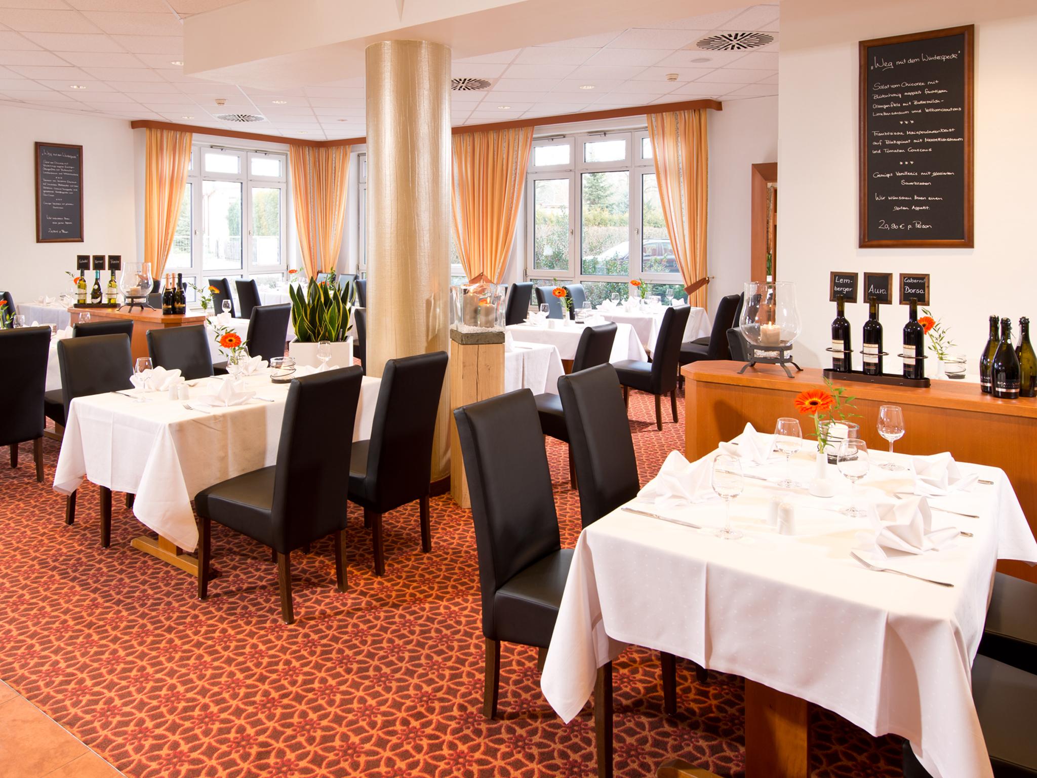 Achat Hotel Schwarzheide Lausitz Ngoại thất bức ảnh