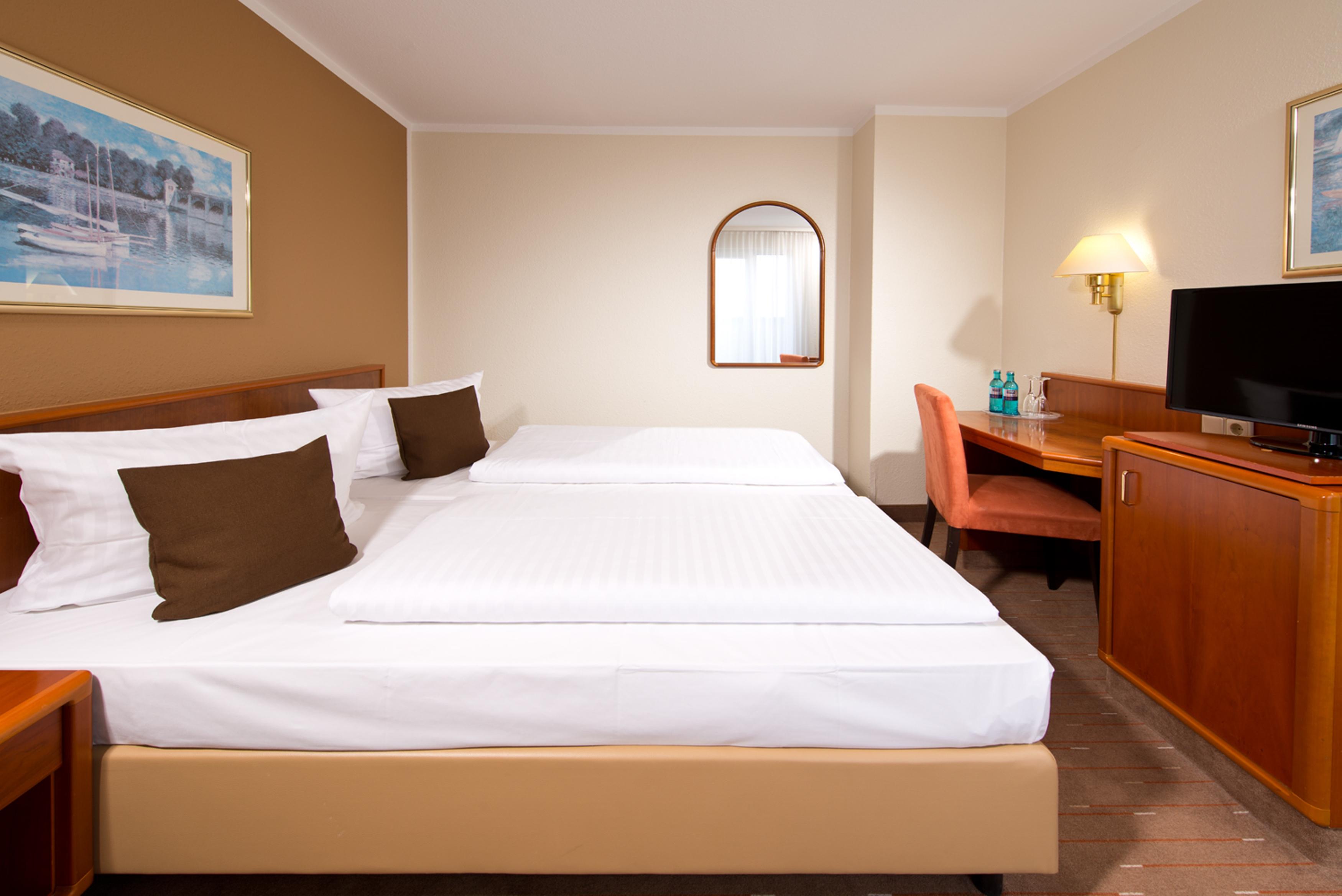 Achat Hotel Schwarzheide Lausitz Ngoại thất bức ảnh